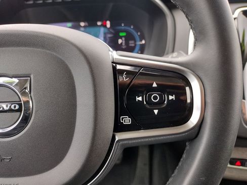 Used 2023 Volvo XC90 T8 Ultimate AWD/4WD image 32