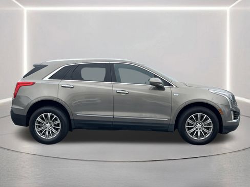 Used 2018 Cadillac XT5 Luxury w/ LPO, Wheel Lock Package image 29