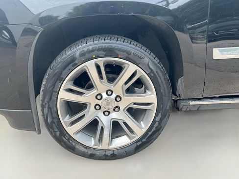Used 2015 Cadillac Escalade Premium AWD/4WD image 34