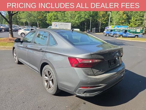 Used 2024 Volkswagen Jetta SE FWD image 10