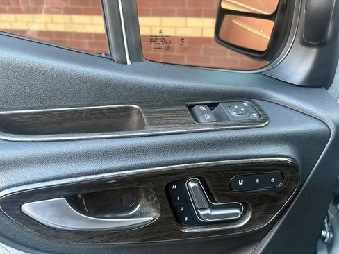 Used 2024 Mercedes-Benz Sprinter 3500 image 6