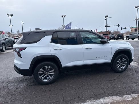 New 2026 Chevrolet Equinox LT image 8