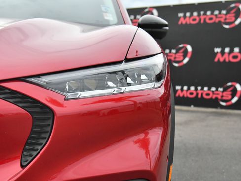 Used 2023 Ford Mustang Mach-E Select image 11