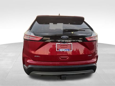 Used 2024 Ford Edge SEL w/ Convenience Package image 8