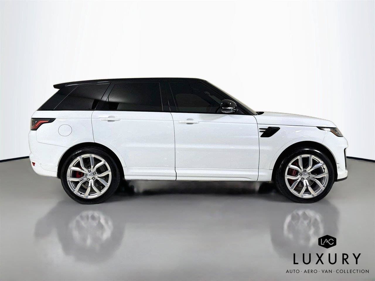 Used 2022 Land Rover Range Rover Sport SVR AWD/4WD image 4