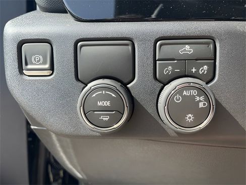 New 2026 Chevrolet Silverado 1500 LT w/ Leather Package image 21