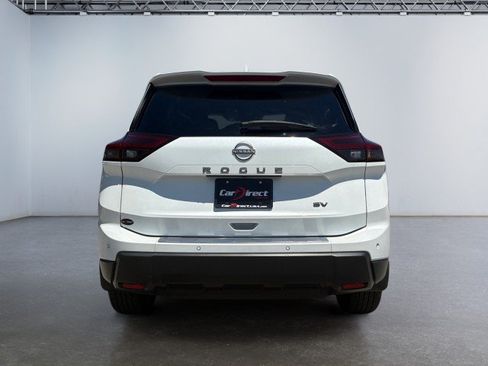 Used 2024 Nissan Rogue SV w/ SV Premium Package FWD image 16