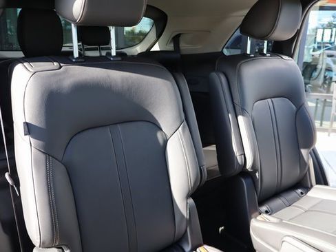 Used 2024 MAZDA CX-90 Plug-In Hybrid w/ Premium Pkg image 13