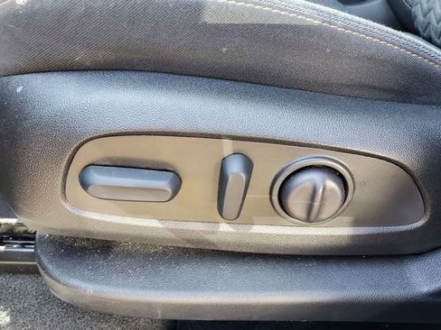 Certified 2023 Chevrolet Equinox LT image 18