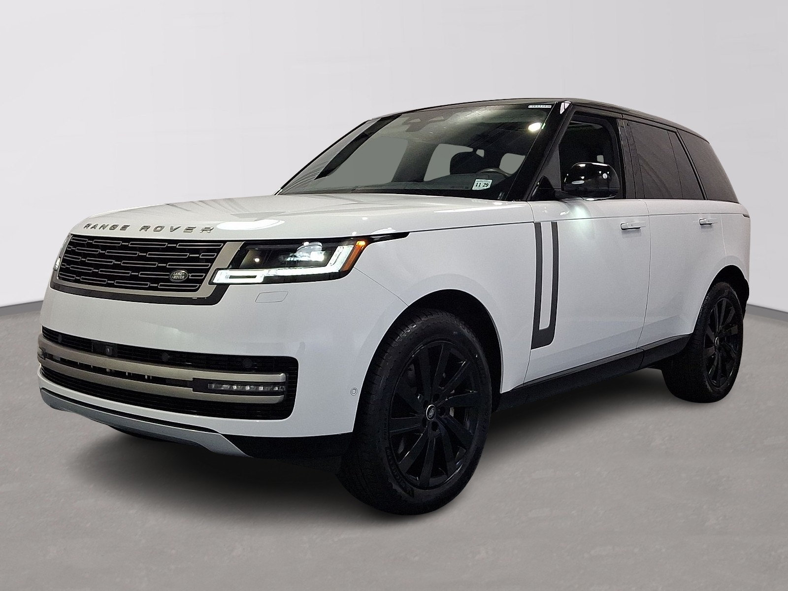 Certified 2025 Land Rover Range Rover SE AWD/4WD image 1
