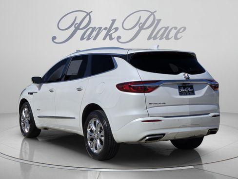 Used 2021 Buick Enclave Avenir FWD image 3