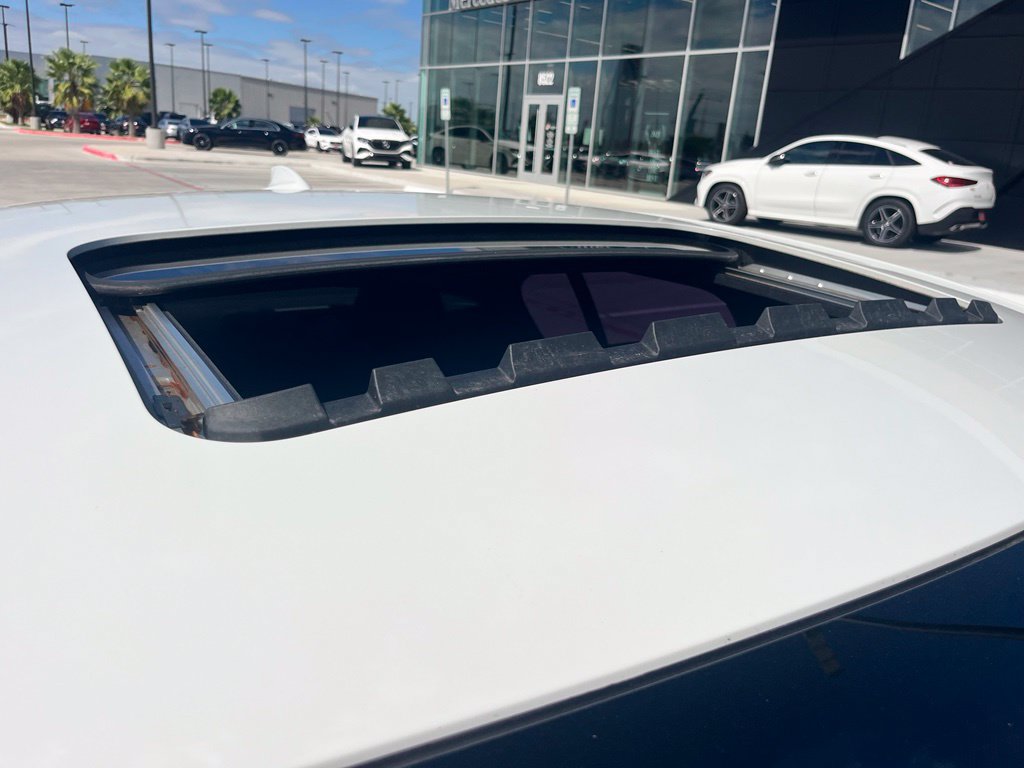 Used 2016 BMW 320i Sedan RWD image 8