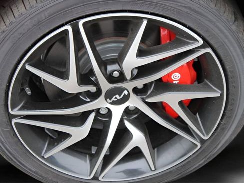 Used 2023 Kia Stinger GT-Line w/ Sun & Sound Package image 31