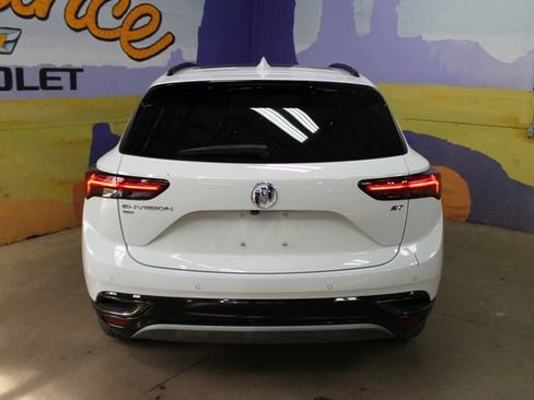 Used 2023 Buick Envision Essence w/ Sport Touring Package AWD/4WD image 4