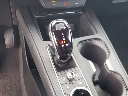 Used 2025 Cadillac XT4 Premium Luxury image 26