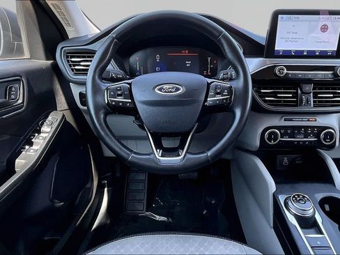 Certified 2024 Ford Escape Active w/ Cold Weather Package FWD image 5