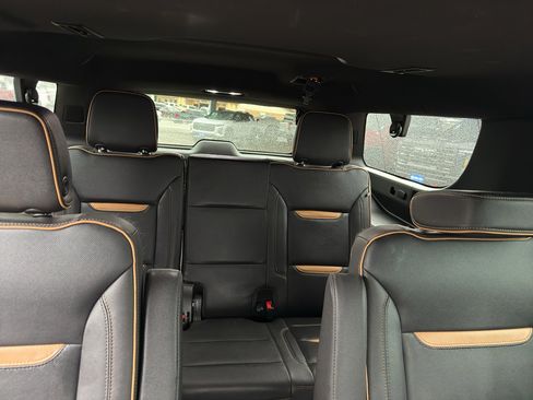 Used 2023 GMC Yukon XL AT4 w/ Technology Package AWD/4WD image 20