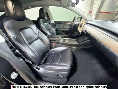 Used 2023 Tesla Model Y Performance AWD/4WD image 19