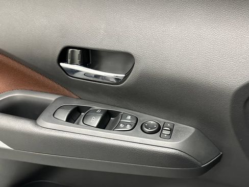 Used 2024 Nissan Kicks SR FWD image 17