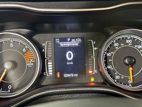 Used 2020 Jeep Cherokee Latitude image 18