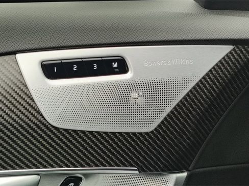 Used 2018 Volvo XC90 T6 R-Design w/ Convenience Package image 9