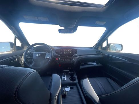 Used 2023 Honda Passport TrailSport image 9