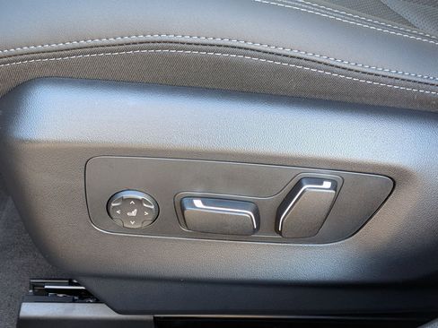 New 2026 BMW 530i xDrive w/ M Sport Package image 16