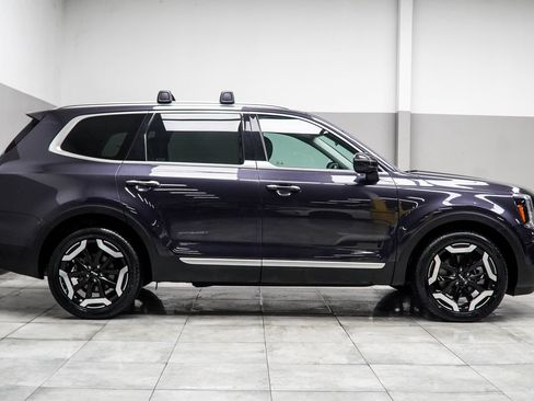 Used 2025 Kia Telluride S AWD/4WD image 3
