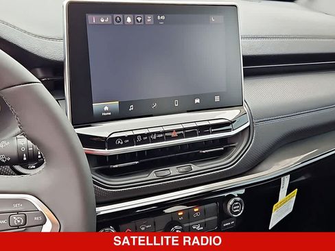 New 2026 Jeep Compass Latitude AWD/4WD image 28