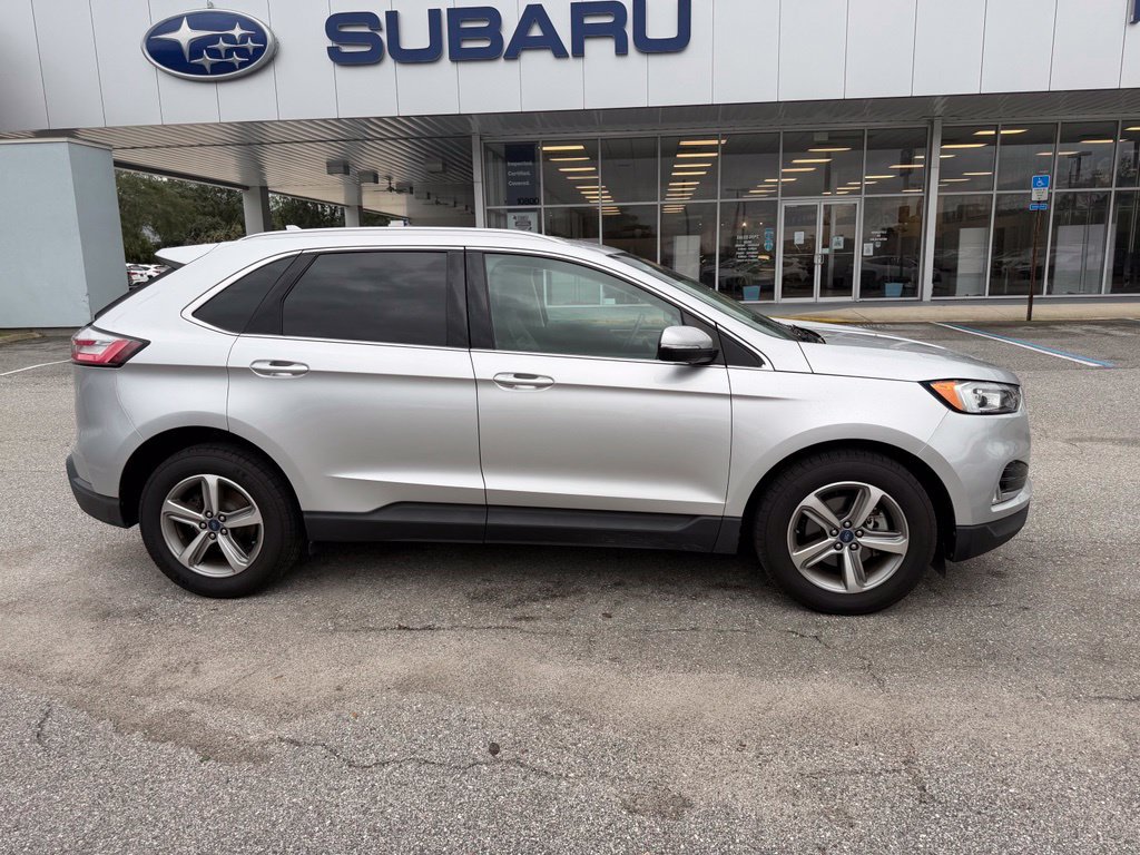 Used 2019 Ford Edge SEL w/ Equipment Group 201A FWD image 2