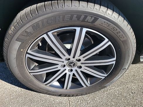 Used 2025 Mercedes-Benz GLE 350 4MATIC image 11