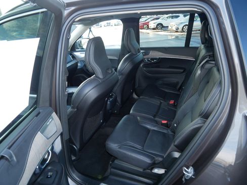 Certified 2023 Volvo XC90 B6 Ultimate w/ Lounge Package image 10