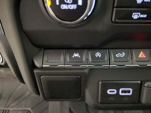 New 2025 Chevrolet Silverado 1500 Custom image 8