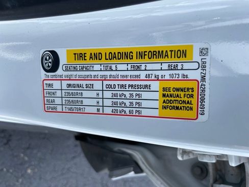 Used 2024 Buick Envision Preferred AWD/4WD image 37