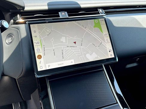 New 2026 Land Rover Range Rover Velar Dynamic SE image 11