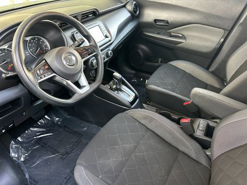 Used 2019 Nissan Kicks S image 9