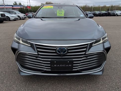Used 2019 Toyota Avalon Limited w/ Advanced Safety Package FWD image 11