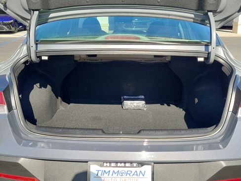Certified 2025 Hyundai Elantra Sport FWD image 28