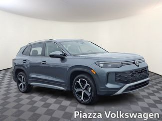 New 2025 Volkswagen Tiguan SE video 1