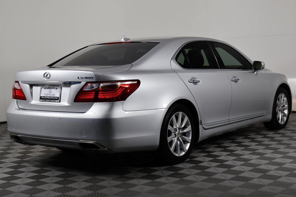 Used 2012 Lexus LS 460 w/ Comfort Pkg RWD image 4