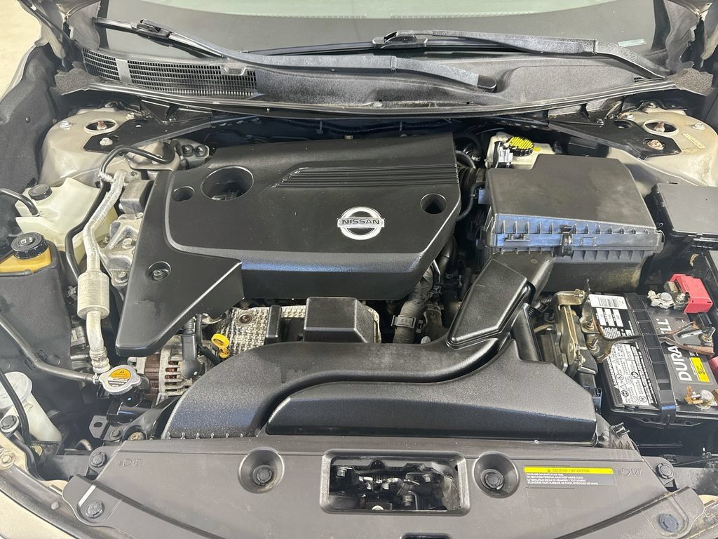 Used 2013 Nissan Altima 2.5 SV FWD image 37