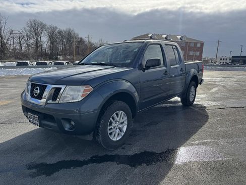 Used 2014 Nissan Frontier SV w/ SV Value Truck Package image 8