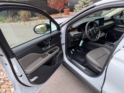 New 2026 Lincoln Corsair Grand Touring image 21