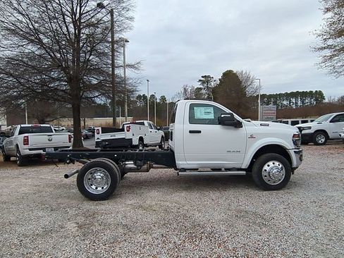 New 2026 RAM 4500 4x4 Regular Cab DRW image 6