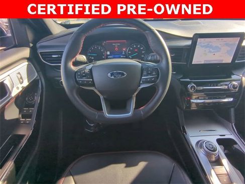 Certified 2022 Ford Explorer ST-Line w/ Class IV Trailer Tow Package image 17
