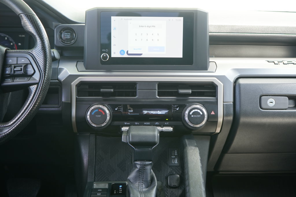 Used 2024 Toyota Tacoma SR5 AWD/4WD image 25