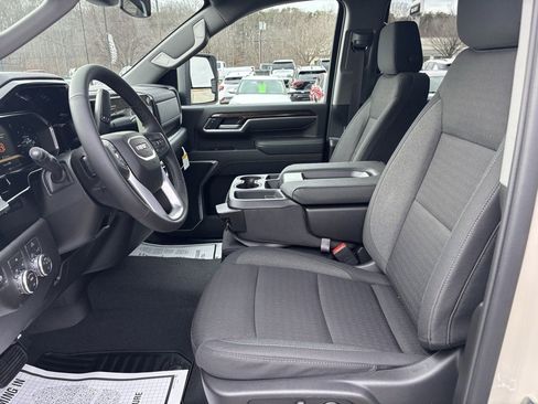 New 2026 GMC Sierra 2500 SLE w/ SLE Convenience Package image 16