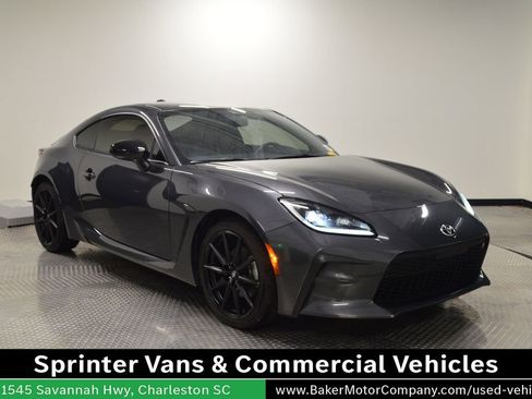 Used 2023 Toyota GR86 Premium RWD image 9