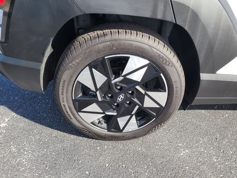 Used 2025 Hyundai Kona SEL image 9