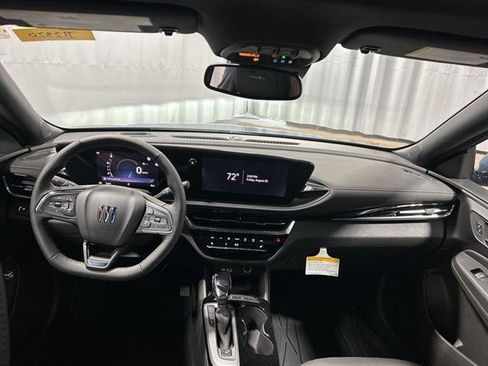 New 2025 Buick Envista Avenir image 25